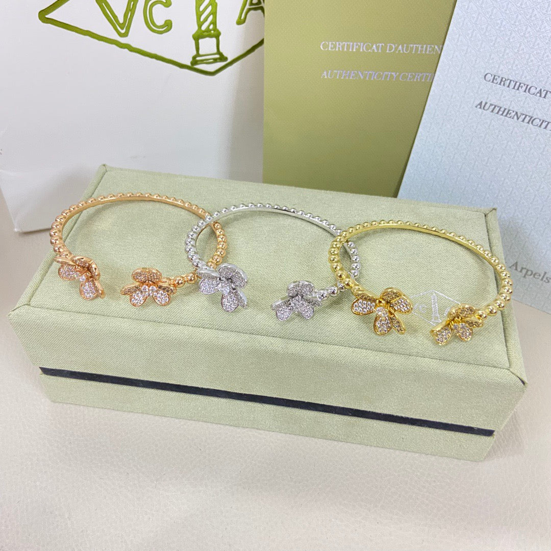 VCA Diamond Three-Flower Bracelet
