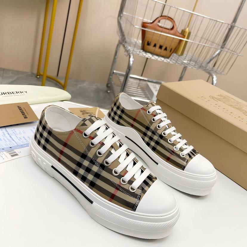Burberry Sneaker