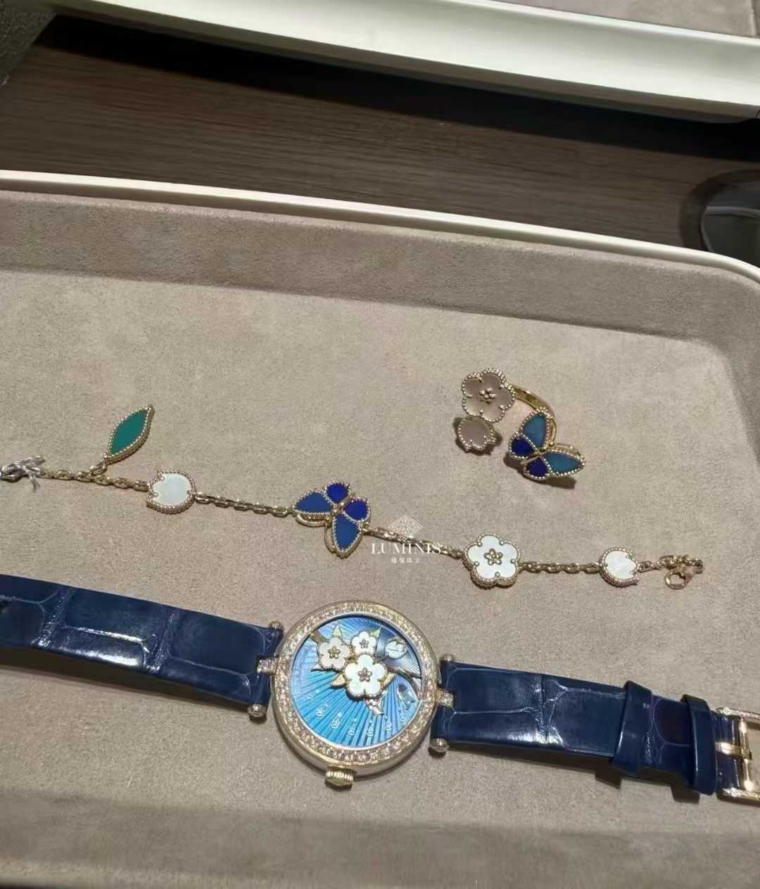 Lux VCA Blue Butterfly Bracelet Ring